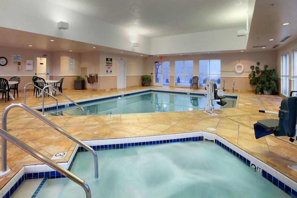 Super 8 By Wyndham South Motel 3*
